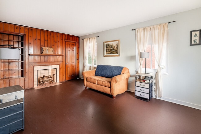 Building Photo - 1411 Brinton Rd Unit ID1351673P