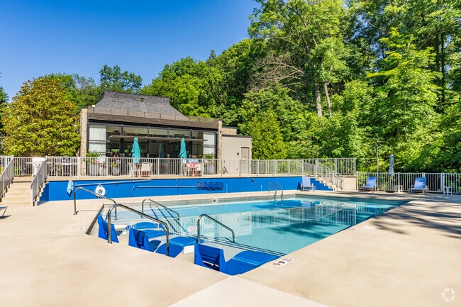 Main Image - Worthington Gardens Apartments