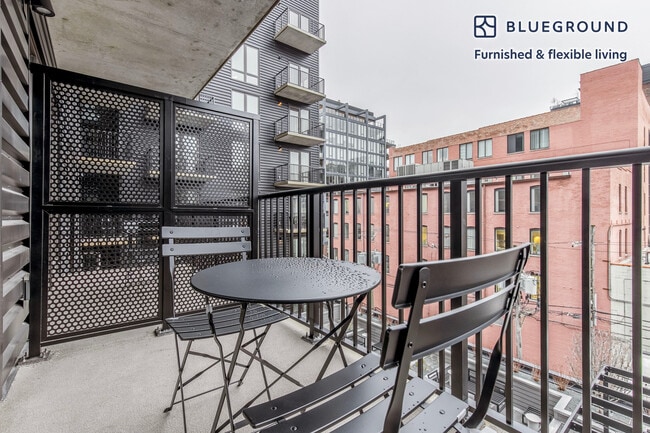 Photo - 411 W Chicago Ave Unit SI FL4-ID1036