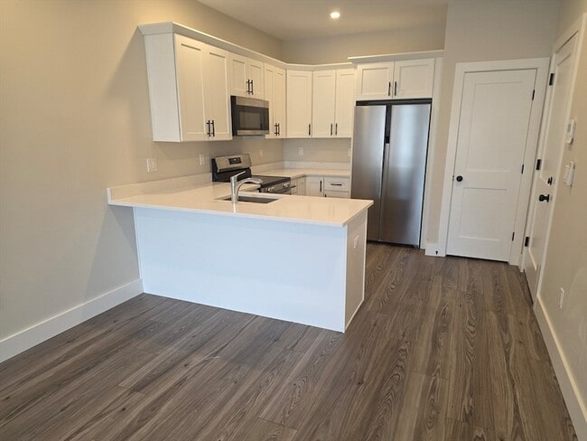 Photo - 64 Tolman St Unit 5