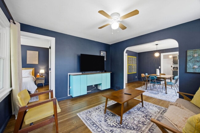 Photo - 2121 W 11th St Unit SI ID1593876P
