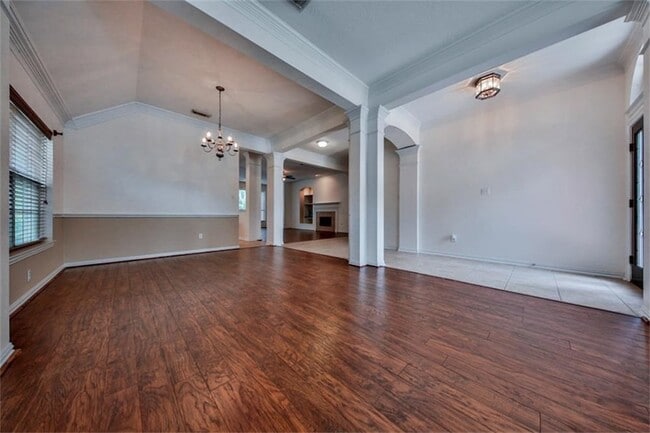 Photo - 13803 Sherburn Manor Dr