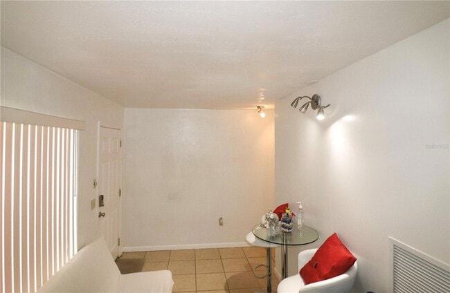 Photo - 2300 SW 43rd St