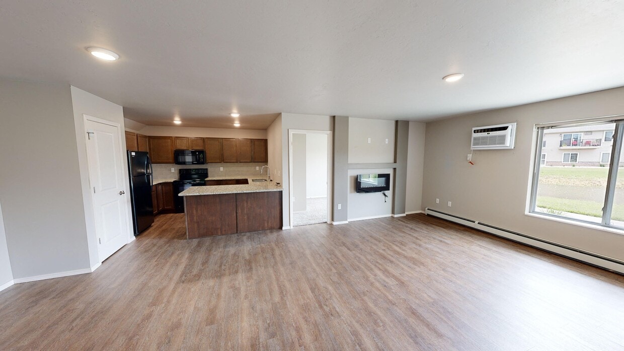 Floor Plan - 3 Bed/2 Bath Lower, 2 Stall Att. Garage (14/3B/3)