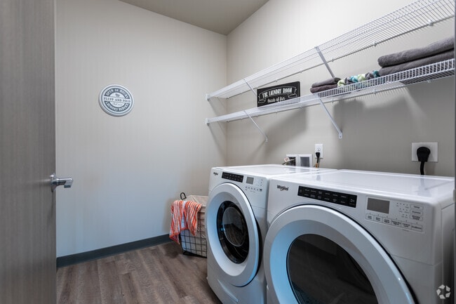 Photo - Eleven41 Main