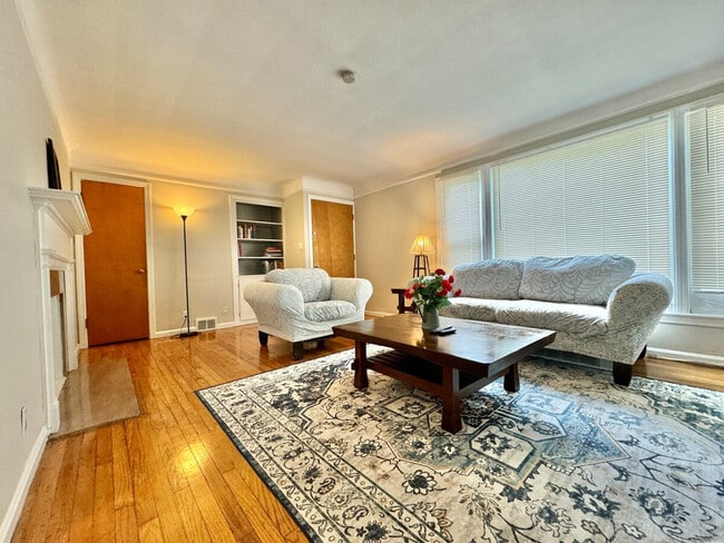 Photo - 2199 Cranston Rd Unit ID1057684P