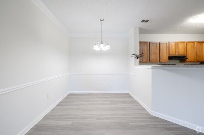 3BR, 2BA - 1,358SF - Dining Area - Walden Creek