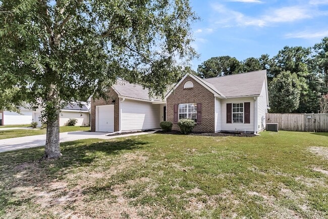 Photo - 124 Dovetail Cir