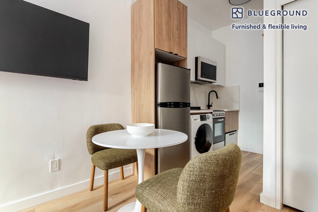 Photo - 216 E 13th St Unit FL1-ID2162