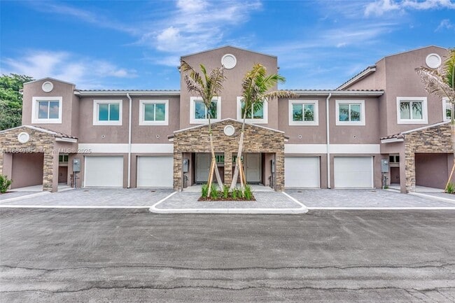 Photo - 1563 NW 94th Ave Unit 9