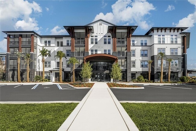 Building Photo - 20191 Sabal Palm Ct Unit A11