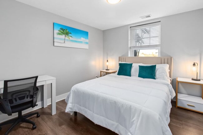 Photo - 457 E Kirby St Unit ID1228687P