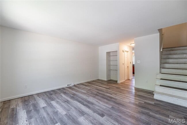 Building Photo - 3025 Pembroke Ln