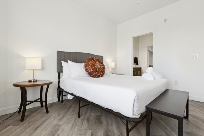 Photo - 9450 W Cabela Dr Unit ID1055572P