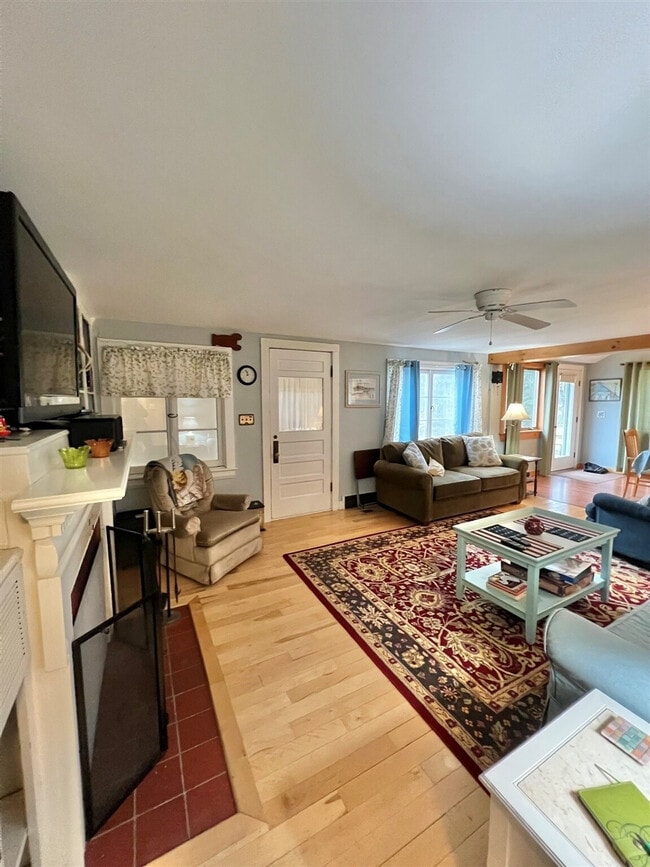 Photo - 42 Folly Rd Unit ID1255655P