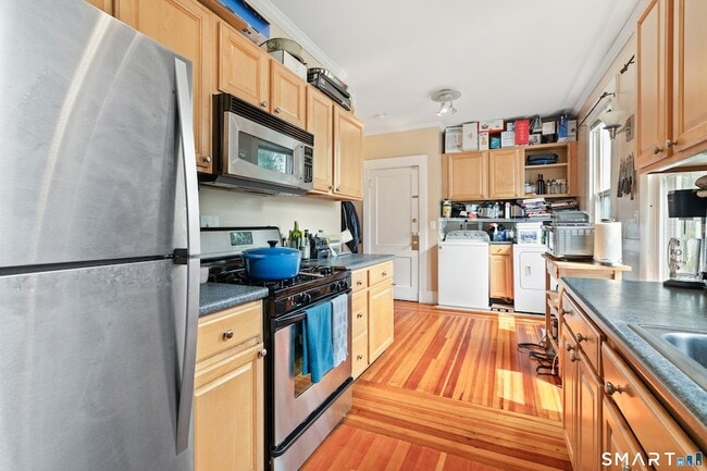 Photo - 253 W Elm St Unit 2