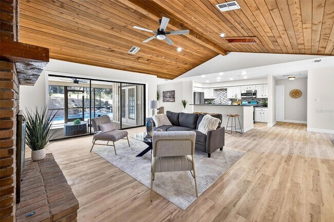 Photo - 14252 Trinity Rd