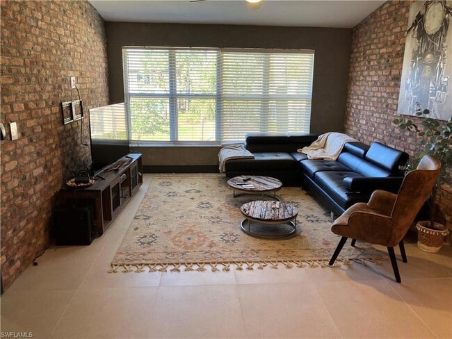 Photo - 4180 Looking Glass Ln