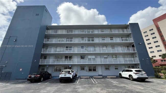 Photo - 1629 NW N River Dr Unit 104