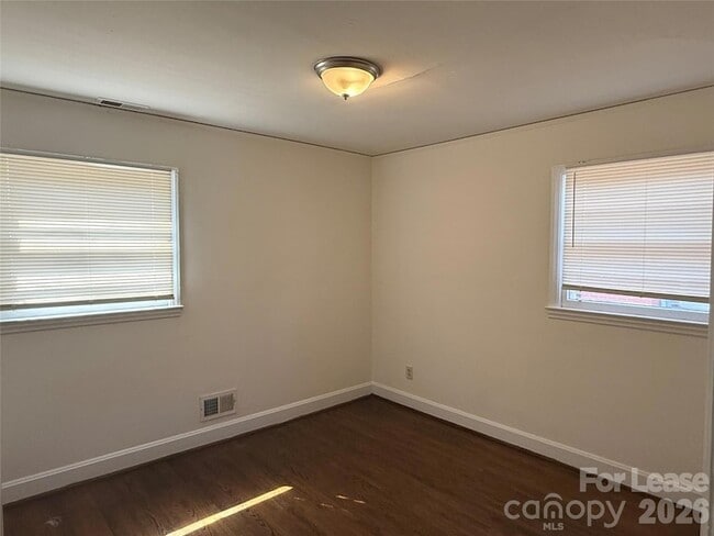 Photo - 3104 Creighton Dr