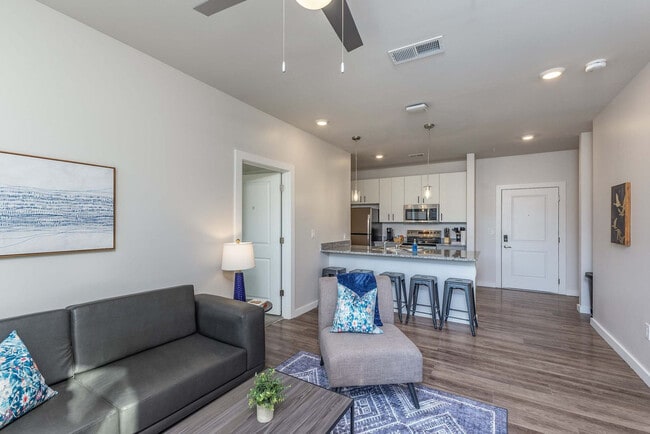 Photo - 1001 Marshall Ave Unit SI FL1-ID1261723P