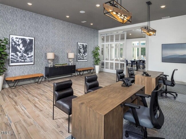 Photo - 3520 Pinetree Grv Ln Unit A1