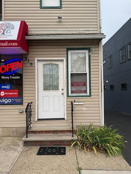 Building Photo - 318 Washington Ave Unit 3