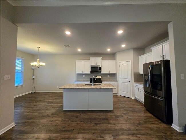 Photo - 440 Lakeshore Village E