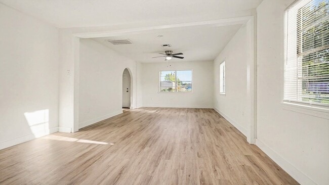 Photo - 654 Ridge Dr
