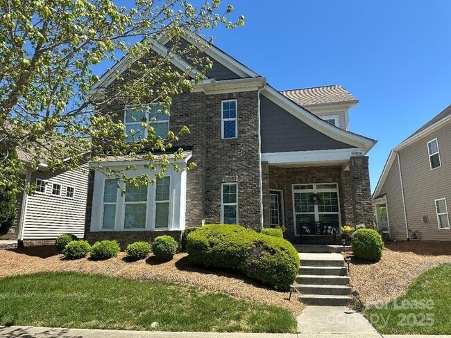 Building Photo - 9806 Sky Vista Dr