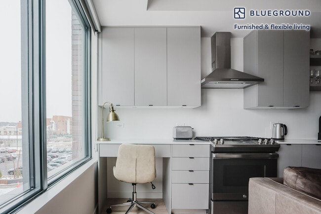 Photo - 3030 Potomac Ave Unit FL3-ID1010