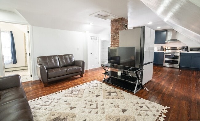 Photo - 1 Harmony St