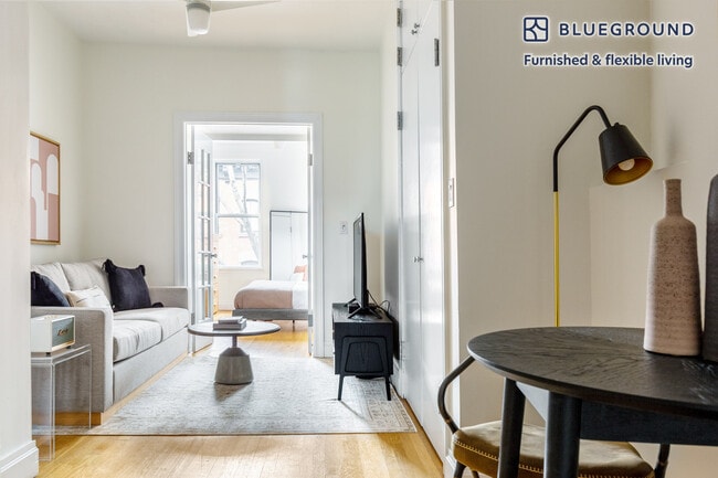 Photo - 72 Charles St Unit FL3-ID490