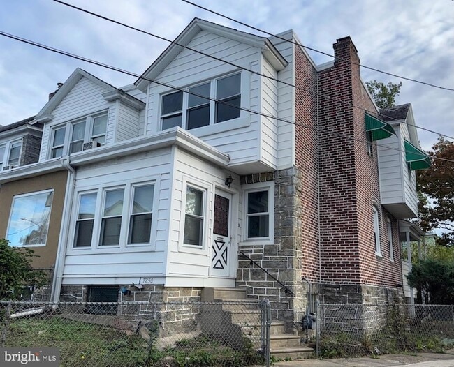 Photo - 7250 Radbourne Rd