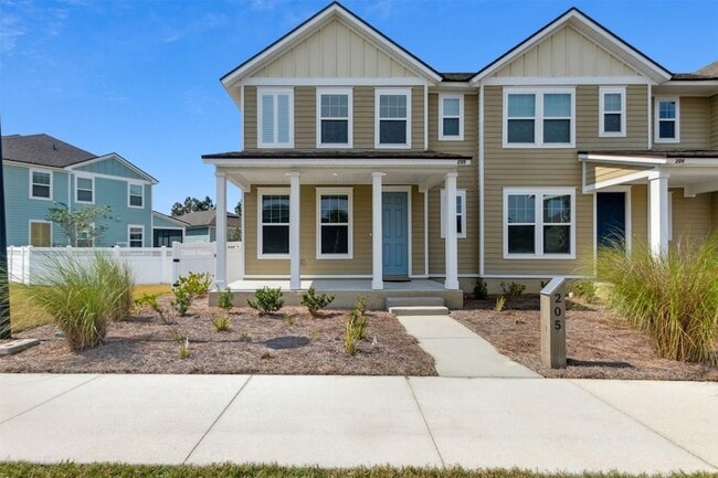 Building Photo - 205 Daydream Ave