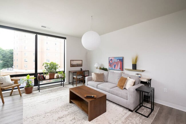 Photo - 1632 N Franklin Pl Unit ID1379005P