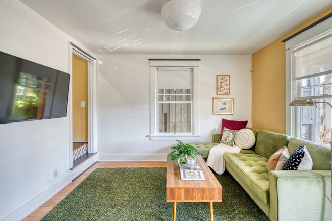 Photo - 1235 N Prescott St Unit ID1309834P