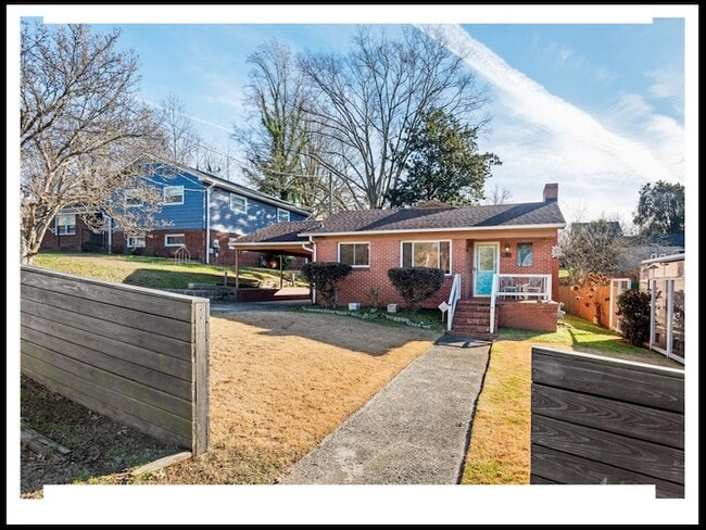 Photo - 112 E Lawson St