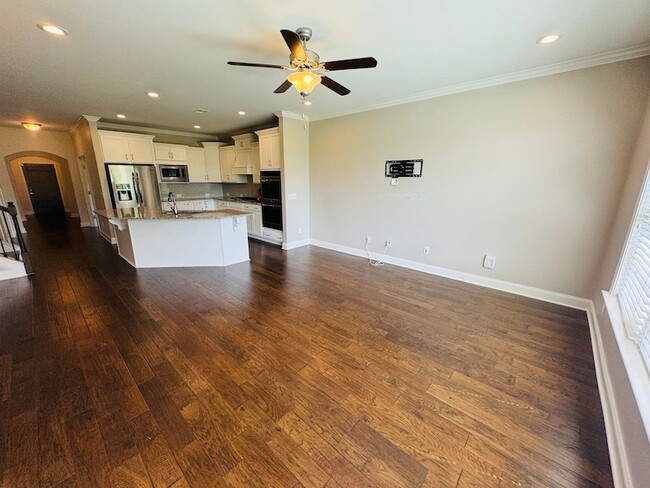 Photo - 1015 Callaway Dr