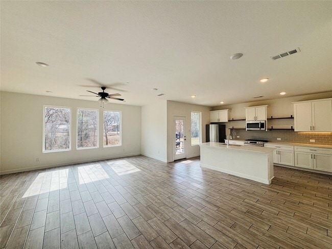 Photo - 4508 Hogan's Alley Dr