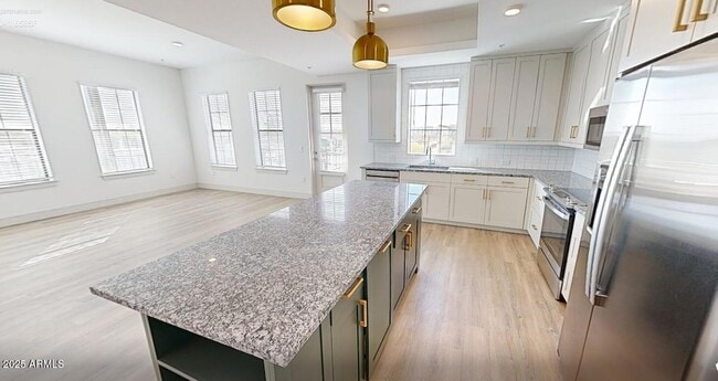 Photo - 98 S River Dr Unit C1