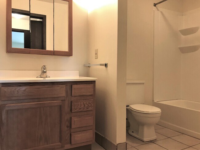 Comfortably Sized Bathroom - 4510 Thurston Ln