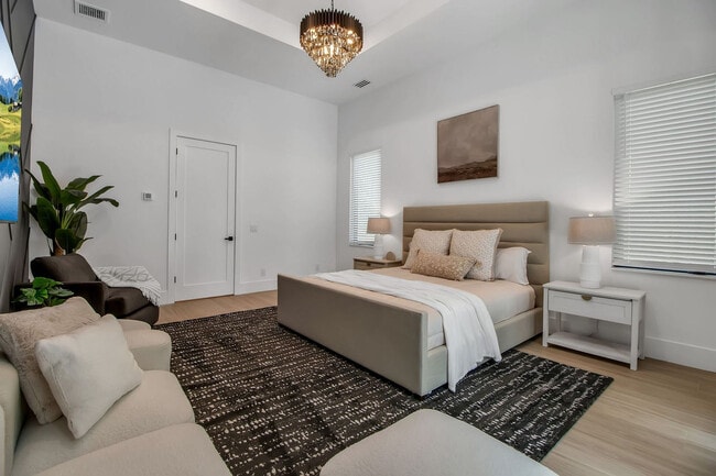 Photo - 2632 Hawthorne St Unit SI FL1-ID1590854P