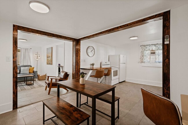 Building Photo - 2904 Berwick St Unit ID1310518P