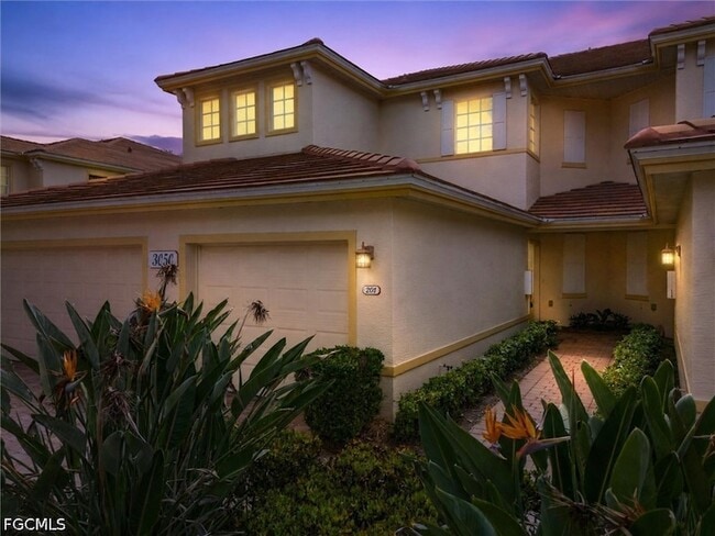Building Photo - 3050 Meandering Way Unit 201