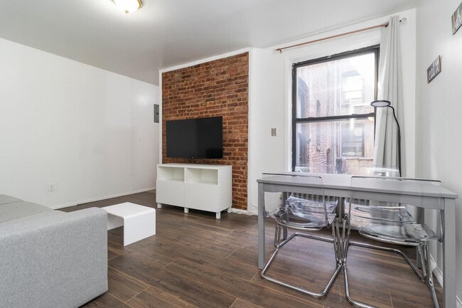 Photo - 1823 2nd Ave Unit ID1059823P