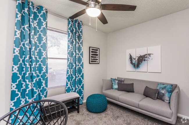 2BR, 1BA - 780SF Bedroom - Residences at Medical