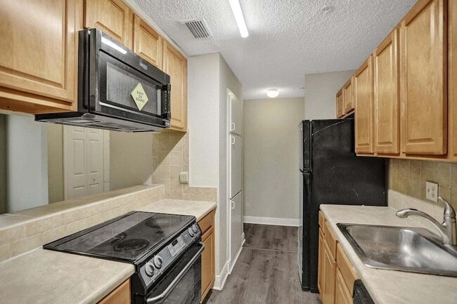 Photo - 2301 N Congress Ave Unit 21