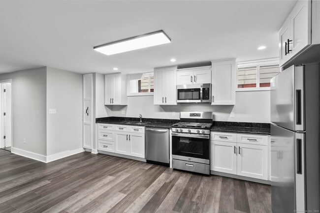 Photo - 548 Ferry St Unit LL