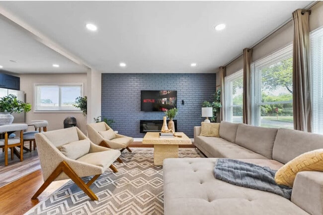 Photo - 624 Norfolk Ave Unit ID1237891P